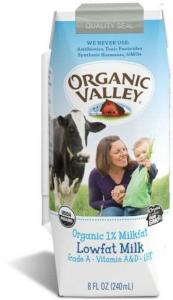 Organic Valley Milk Boxes Shelf Stable Healthy 1% Milk Snacks 8 floz (PACK OF 24)