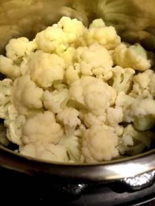 Commodity Vegetables Frozen Domestic Cauliflower 2lbs (PACK OF 12)