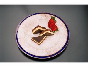 The Original Cakerie Nanaimo Dessert Bar, Ready To Eat (97 OZ, 2 Per Case)