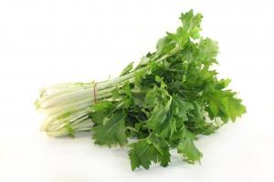 Commodity Canned Fruit And Vegetables Turnip Greens, Number 10 Can, 6 Per Case