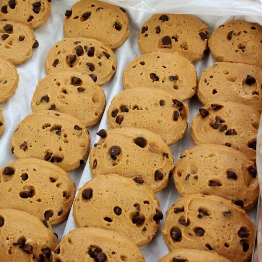 Davids Whole Grain Chocolate Chip Dough, 210 x 1.85 oz Case - DOT product image 3