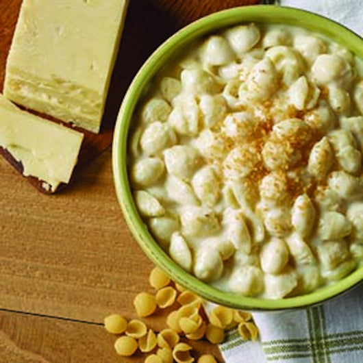Blount White Cheddar Mac N Cheese, 4 x 4 lb Case - Prepared Foods