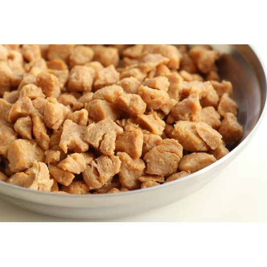 Uncut Plant-Based Chicken Chunks, 4 x 2.5 lb Case - Prepared Foods