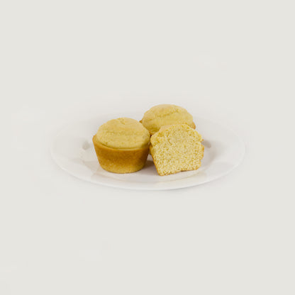 Pioneer Sweet Corn Muffin Mix, 6 x 5 lb Case - GS1 plated product image