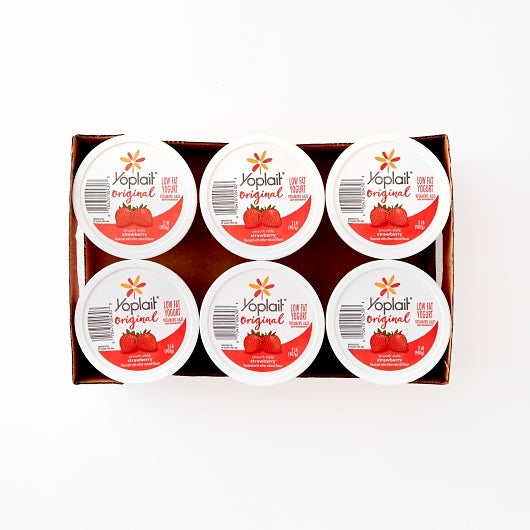 Yoplait Original Bulk Tub Low Fat Strawberry Yogurt, 6 x 32 oz Case - GS1 open-case image