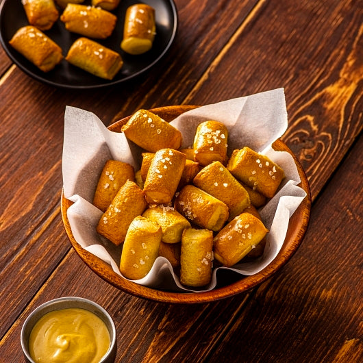 J And J Soft Pretzel Bites, 350 x 0.31 oz Case - Popcorn, Pretzels & Snack Mix
