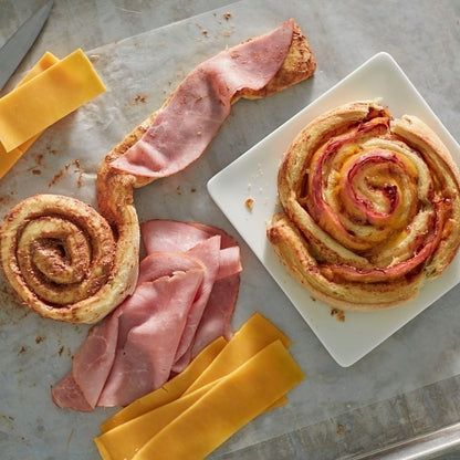 Pillsbury Plus Cinnamon Roll Dough, 60 x 6.5 oz Case - DOT product image 7