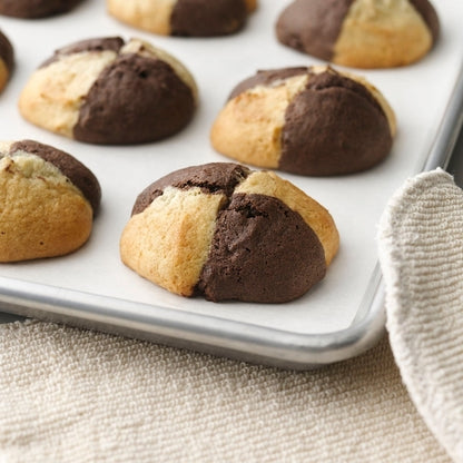 Pillsbury Place & Bake Muffin Dough Puck Chocolate Chocolate Chip, 216 x 216 x 1.5 oz Case - DOT product image 7