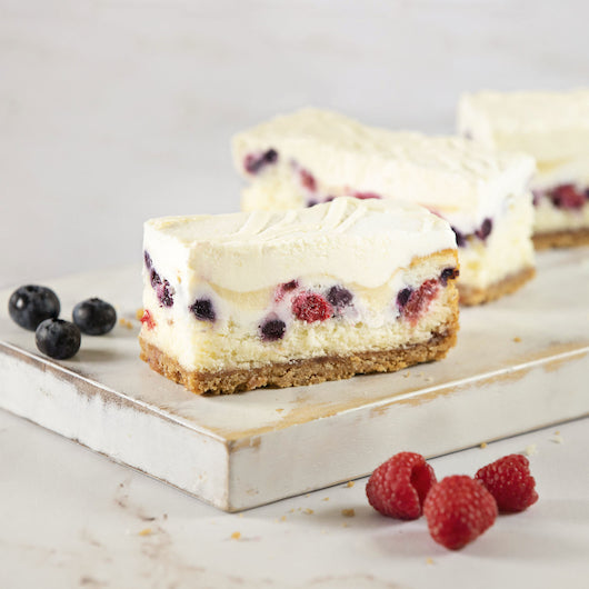 Sweet Street Non-GMO Summer Berry Dessert Stack, 8 x 2.56 lb Case - DOT product image 3