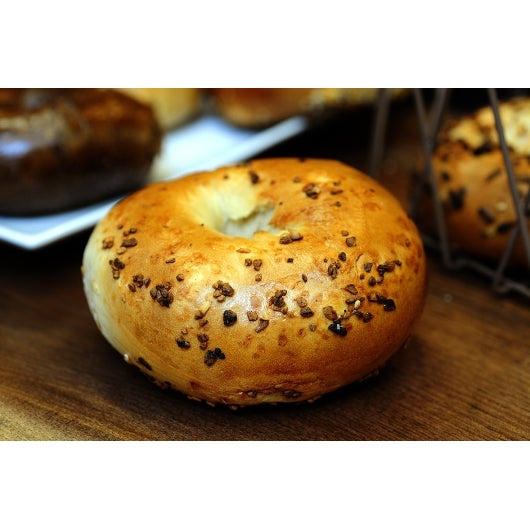 Davidovich Garlic Bagels, 60 x 5.25 oz Case - Breads, Rolls & Buns