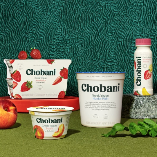 Chobani Non-Fat Strawberry Greek Yogurt, 6 x 32 oz Case - DOT product image 4