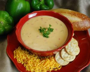 Taste Traditions Wisconsin Cheddar Soup, Frozen Soup (8 Lb. Bags, 2 Bags/Case)