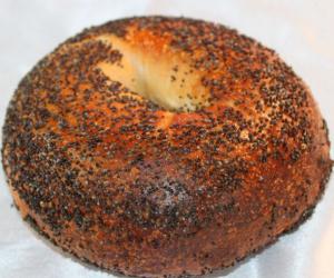 Davidovich Poppy Bagel, Ready To Bake, Bulk Size Case (5.25 OZ, 60 Per Case)