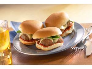 Rosina Food Traditional Beef Meatball With Romano Cheese (5 lbs, 2 Per Case)