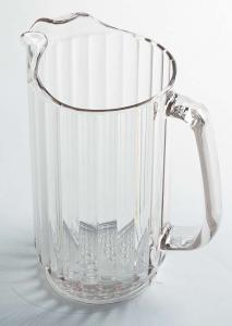 Cambro® Camwear® 32 oz Clear Polycarbonate Pitcher